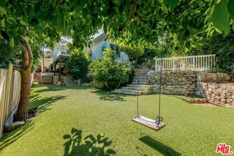 1342 Miller Dr, West Hollywood, CA 90069