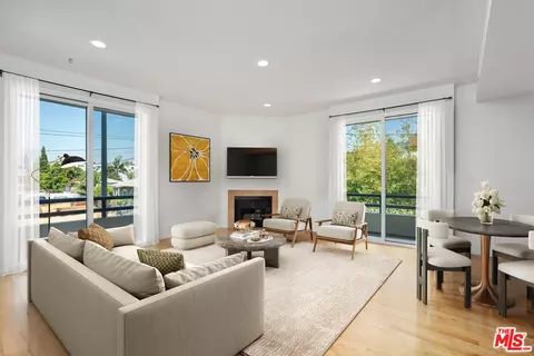 4567 Lexington Ave #106, Los Angeles, CA 90029