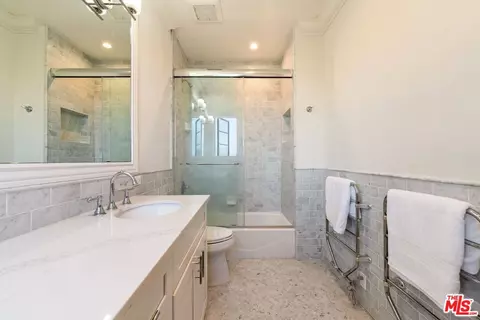 Bath - 3721 Eureka Dr, Studio City, CA 91604 photo 2 of 3