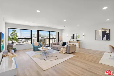 727 S Ardmore Ave #802, Los Angeles, CA 90005