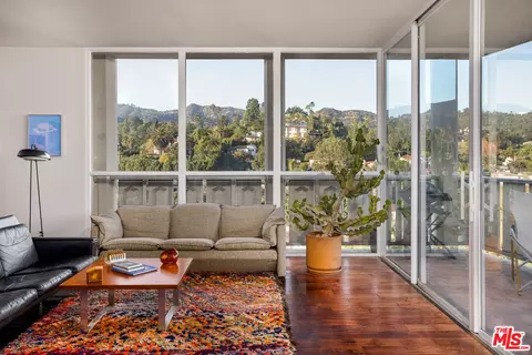 4455 Los Feliz Blvd #1002, Los Angeles, CA 90027