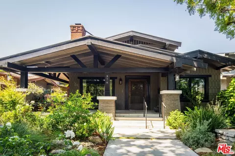 379 N Wilton Pl, Los Angeles, CA 90004