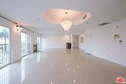 8555 Cashio St #PH4, Los Angeles, CA 90035