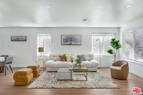 5832 6th Ave, Los Angeles, CA 90043
