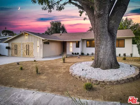 5853 Keokuk Ave, Woodland Hills, CA 91367