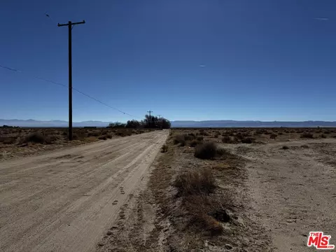 Undisclosed, Lancaster, CA 93536 photo 2