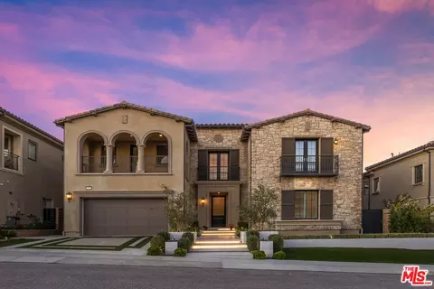 11734 N Manchester Way, Porter Ranch, CA 91326
