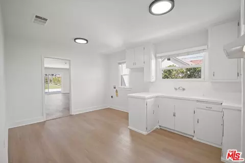 1563 Elizabeth St, Pasadena, CA 91104 photo 8