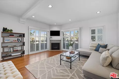 11286 Westminster Ave #101, Los Angeles, CA 90066