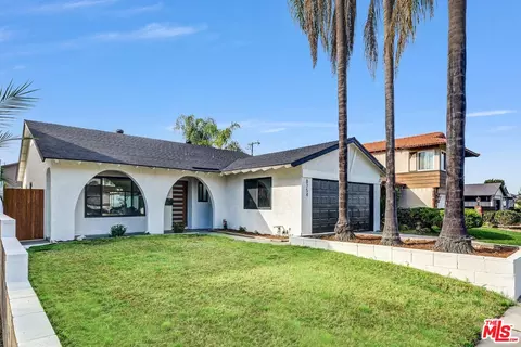 8754 Parkcliff St, Downey, CA 90242