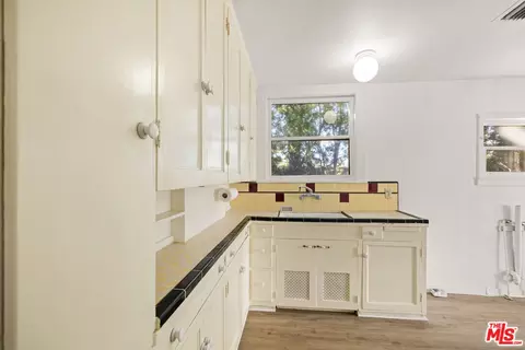 1153 Ruberta Ave, Glendale, CA 91201 photo 8