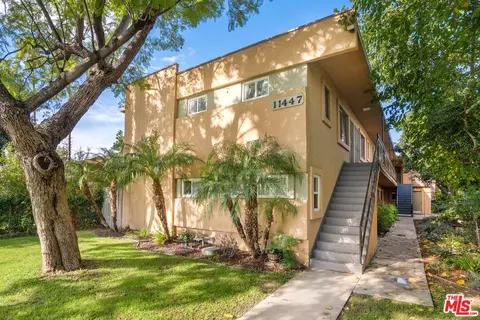 11447 Tiara St #1, North Hollywood, CA 91601