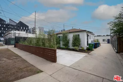 10720 Charnock Rd, Los Angeles, CA 90034
