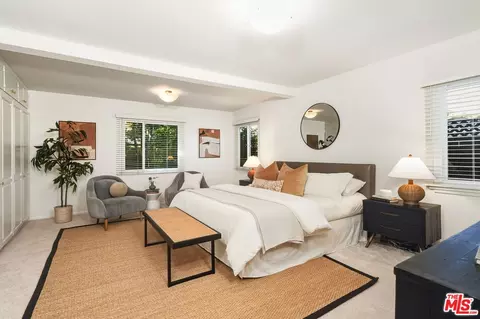 Bedroom - 5351 Lemona Ave, Sherman Oaks, CA 91411 photo 1 of 4
