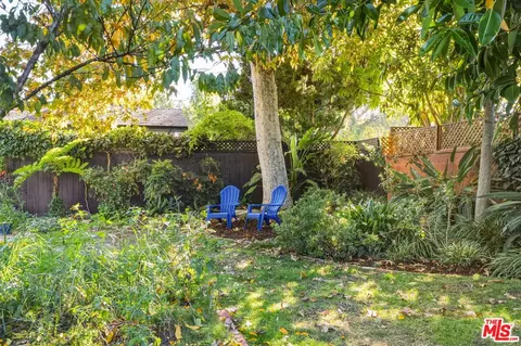 Exterior - 5351 Lemona Ave, Sherman Oaks, CA 91411 photo 7 of 8
