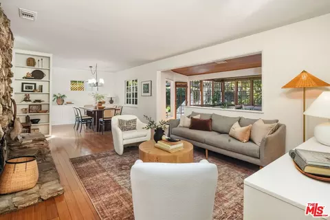 Living - 5351 Lemona Ave, Sherman Oaks, CA 91411 photo 1 of 3