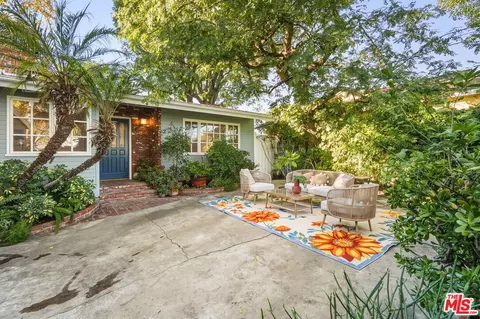 Exterior - 5351 Lemona Ave, Sherman Oaks, CA 91411 photo 3 of 8