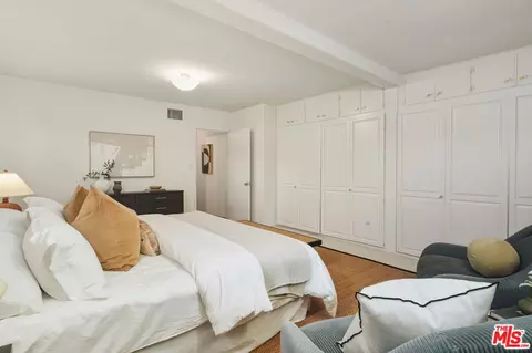 Bedroom - 5351 Lemona Ave, Sherman Oaks, CA 91411 photo 2 of 4