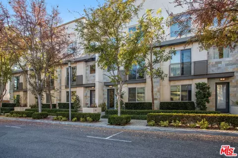 Exterior - 25 Delancy, Irvine, CA 92612 photo 2 of 6