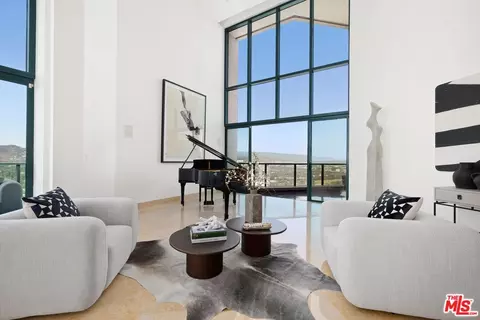 10490 Wilshire Blvd #PH4, Los Angeles, CA 90024