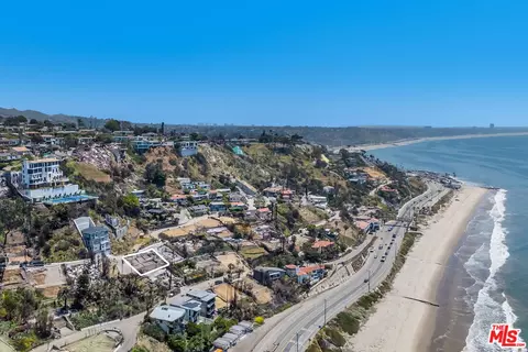 17810 Castellammare Dr, Pacific Palisades, CA 90272