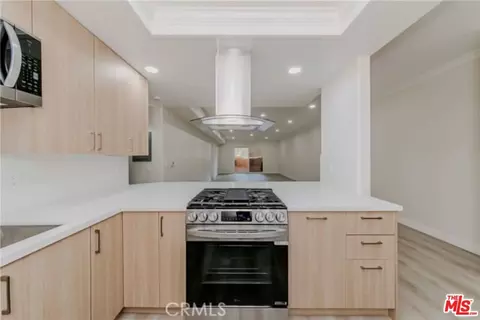 1138 S Serrano Ave #102, Los Angeles, CA 90006