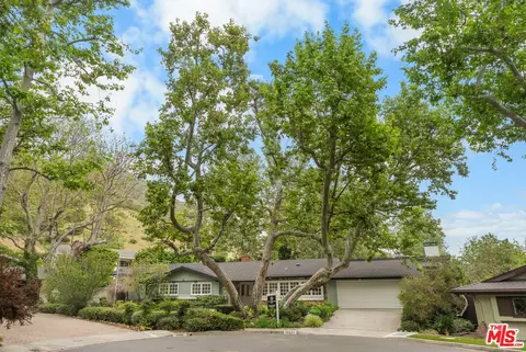 30604 Sicomoro Dr, Malibu, CA 90265