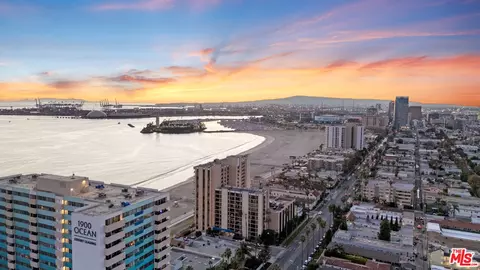 View/Area - 1750 E Ocean Blvd #1407, Long Beach, CA 90802 photo 2 of 9