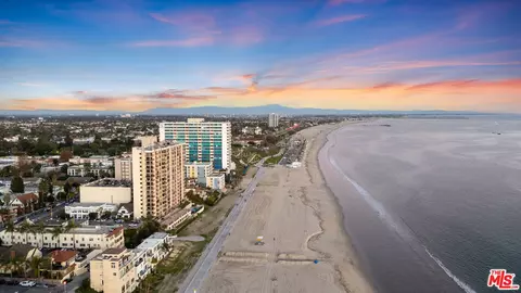 View/Area - 1750 E Ocean Blvd #1407, Long Beach, CA 90802 photo 9 of 9