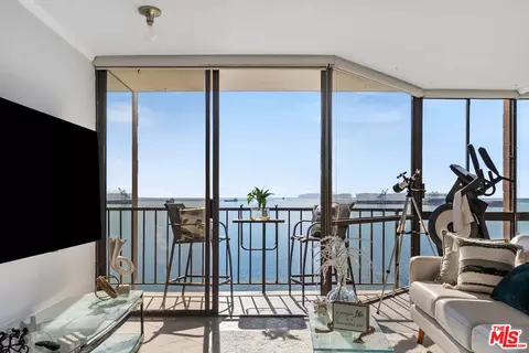 View/Area - 1750 E Ocean Blvd #1407, Long Beach, CA 90802 photo 4 of 9