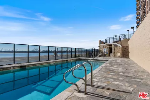 Exterior - 1750 E Ocean Blvd #1407, Long Beach, CA 90802 photo 3 of 4
