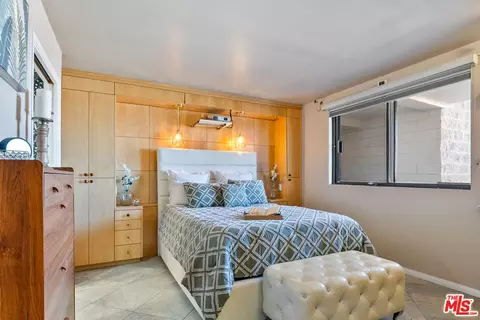 Bedroom - 1750 E Ocean Blvd #1407, Long Beach, CA 90802 photo 1 of 2