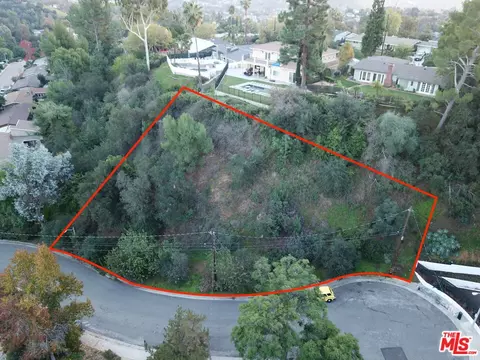 1450 Marianna Rd, Pasadena, CA 91105