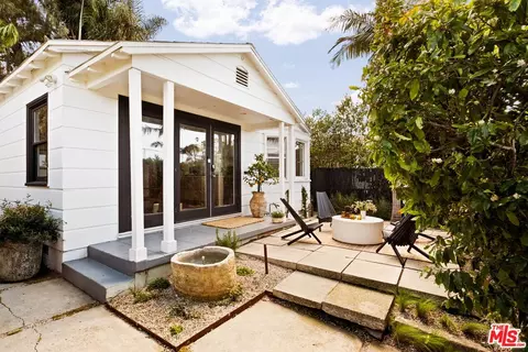 1034 Oakwood Ave, Venice, CA 90291