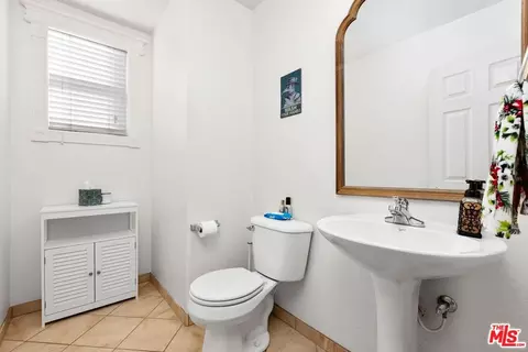 1064 Darwin Dr, Oceanside, CA 92056 photo 18