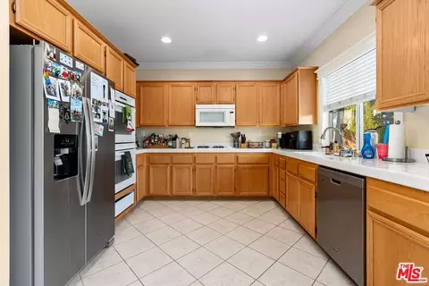 1064 Darwin Dr, Oceanside, CA 92056 photo 8
