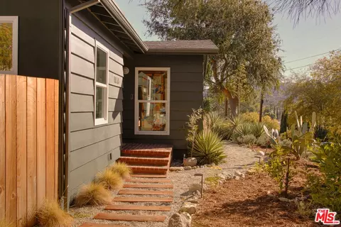 10816 Redmont Ave, Tujunga, CA 91042