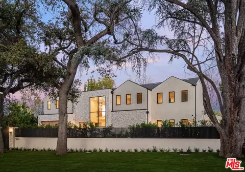 5064 Encino Ave, Encino, CA 91316