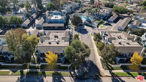 View/Area - 7316 Quill Dr #8, Downey, CA 90242 photo 2 of 7