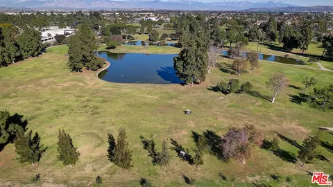 View/Area - 7316 Quill Dr #8, Downey, CA 90242 photo 6 of 7