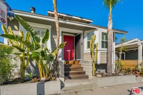 107 Clubhouse Ave, Venice, CA 90291