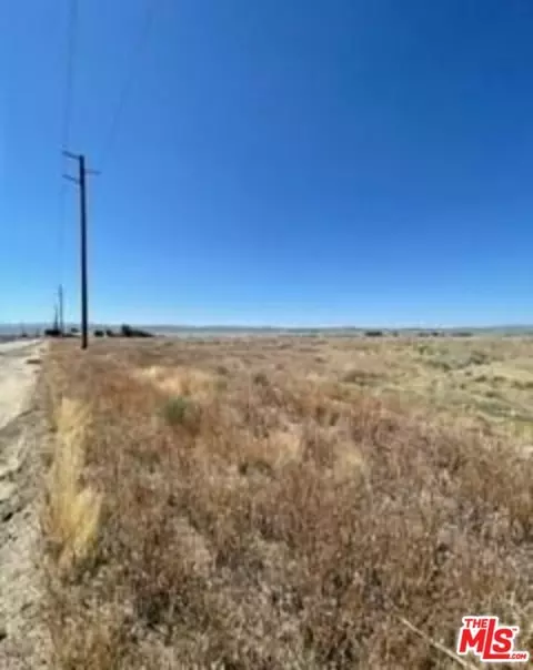70 W Avenue F 12, Lancaster, CA 93536 photo 2