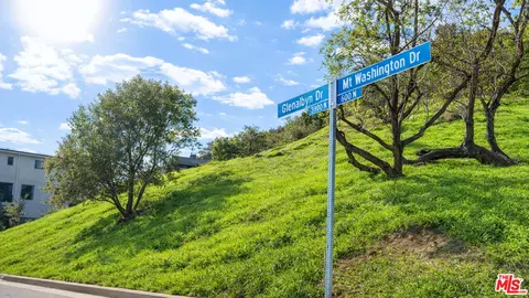 4011 N Glenalbyn Dr, Los Angeles, CA 90065