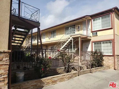 Exterior - 6649 Sepulveda Blvd, Van Nuys, CA 91411 photo 5 of 16