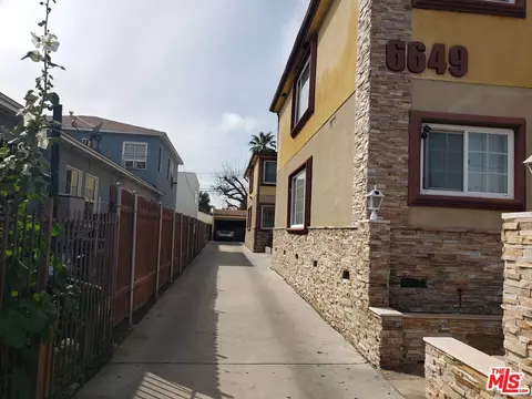 Exterior - 6649 Sepulveda Blvd, Van Nuys, CA 91411 photo 8 of 16