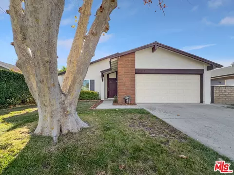 25443 Via Labrada, Valencia, CA 91355