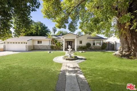 8837 Oak Park Ave, Sherwood Forest, CA 91325