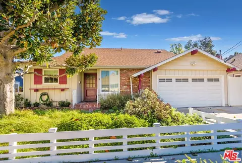 5744 Wilkinson Ave, Valley Village, CA 91607