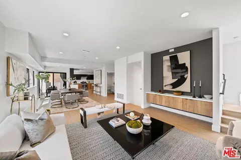 1624 N Normandie Ave #C, Los Angeles, CA 90027