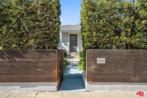2939 S Oakhurst Ave, Los Angeles, CA 90034